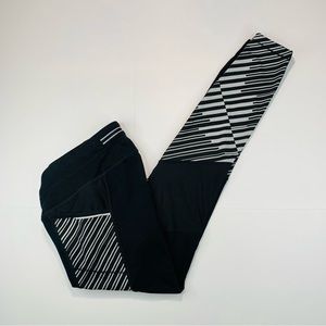 Athleta Black and White Striped Leggings-XS